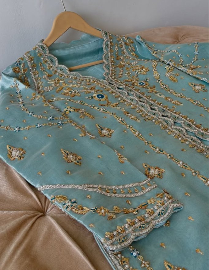 Party wear dress - Image 4
